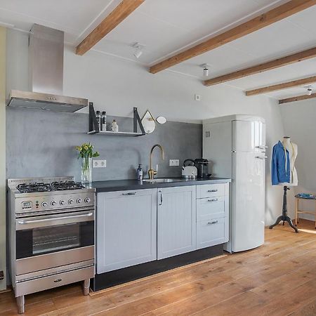 Uniek Verblijf In Herenhuis, Eigen Appartement Op De Tweede Etage Van Ons Huis Leeuwarden Dış mekan fotoğraf